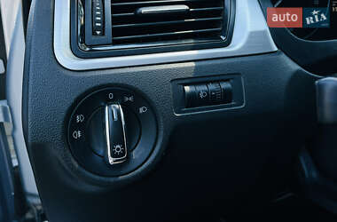 Лифтбек Skoda Rapid 2013 в 