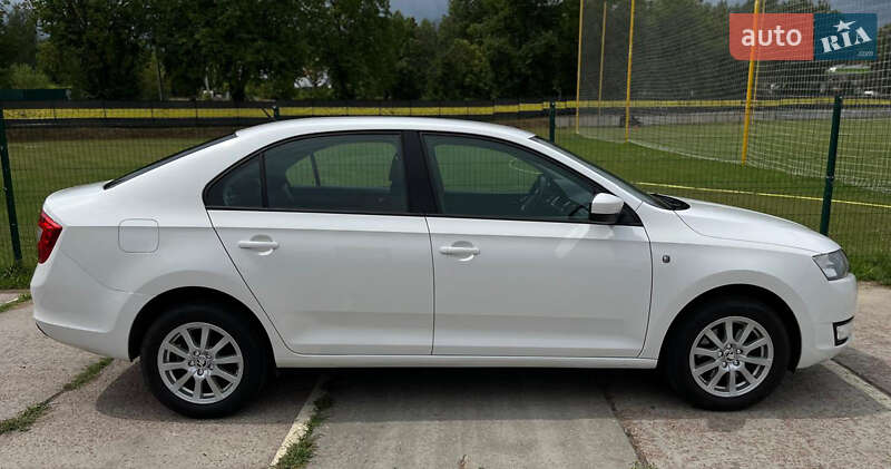 Лифтбек Skoda Rapid 2013 в Чернигове