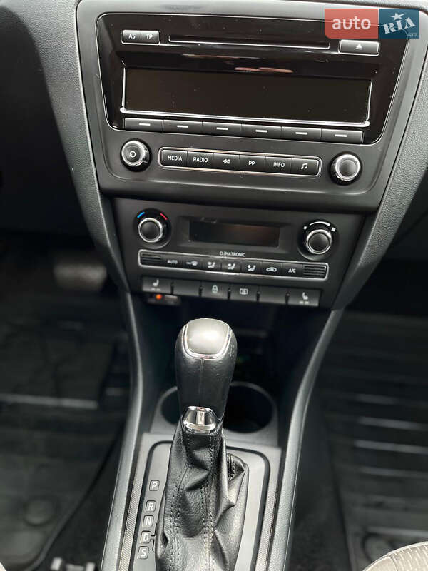 Лифтбек Skoda Rapid 2013 в Чернигове