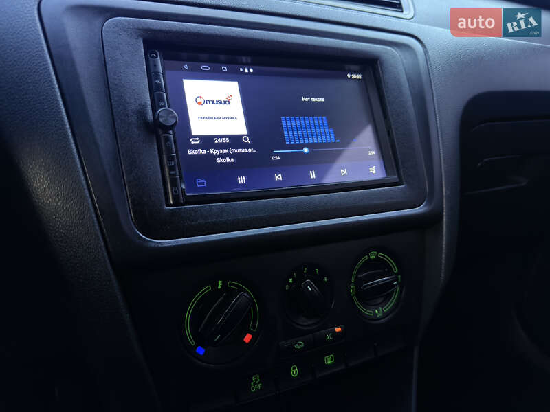Лифтбек Skoda Rapid 2013 в Мене