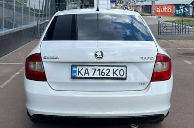 Лифтбек Skoda Rapid 2013 в 