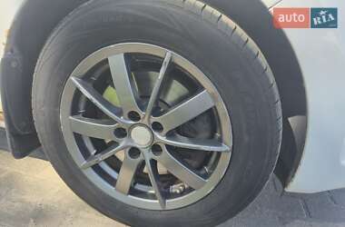Лифтбек Skoda Rapid 2013 в 