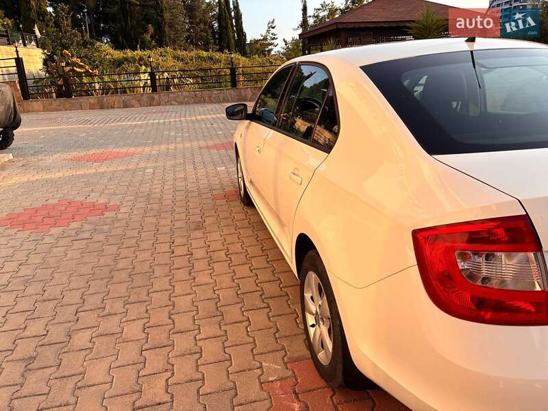 Лифтбек Skoda Rapid 2013 в Хусте