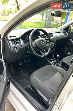 Лифтбек Skoda Rapid 2013 в 