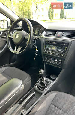 Лифтбек Skoda Rapid 2013 в 
