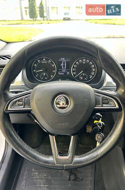 Лифтбек Skoda Rapid 2013 в 