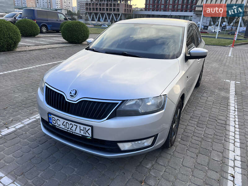 Лифтбек Skoda Rapid 2012 в Львове