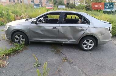 Хетчбек Skoda Rapid 2013 в 