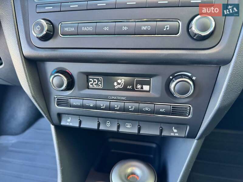 Лифтбек Skoda Rapid 2013 в Днепре
