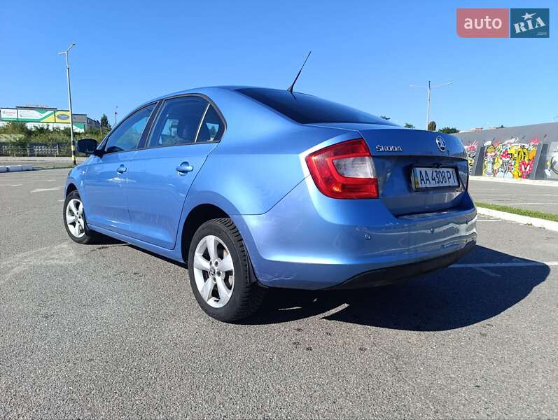 Лифтбек Skoda Rapid 2013 в Киеве
