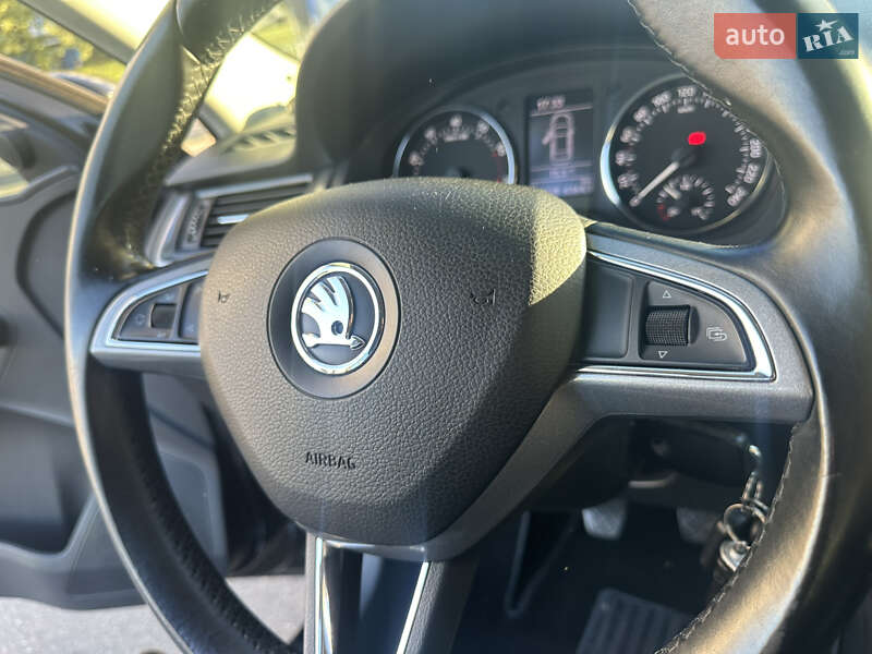 Лифтбек Skoda Rapid 2015 в Киеве