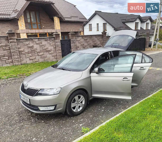 Лифтбек Skoda Rapid 2016 в Ровно