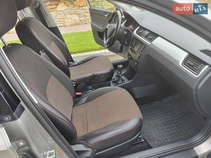 Лифтбек Skoda Rapid 2016 в Ровно