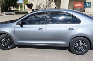 Лифтбек Skoda Rapid 2013 в 