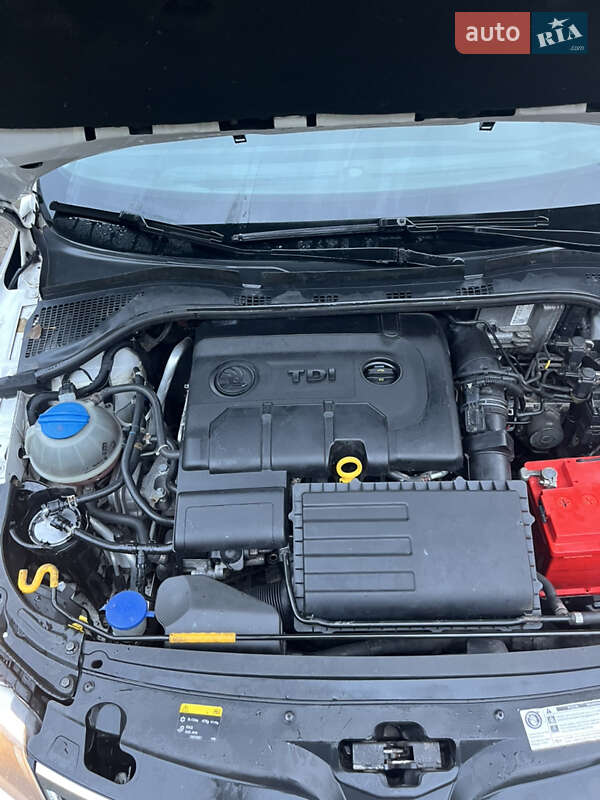 Хэтчбек Skoda Rapid 2015 в Киеве фото 13 Хэтчбек Skoda Rapid 2015 в Киеве