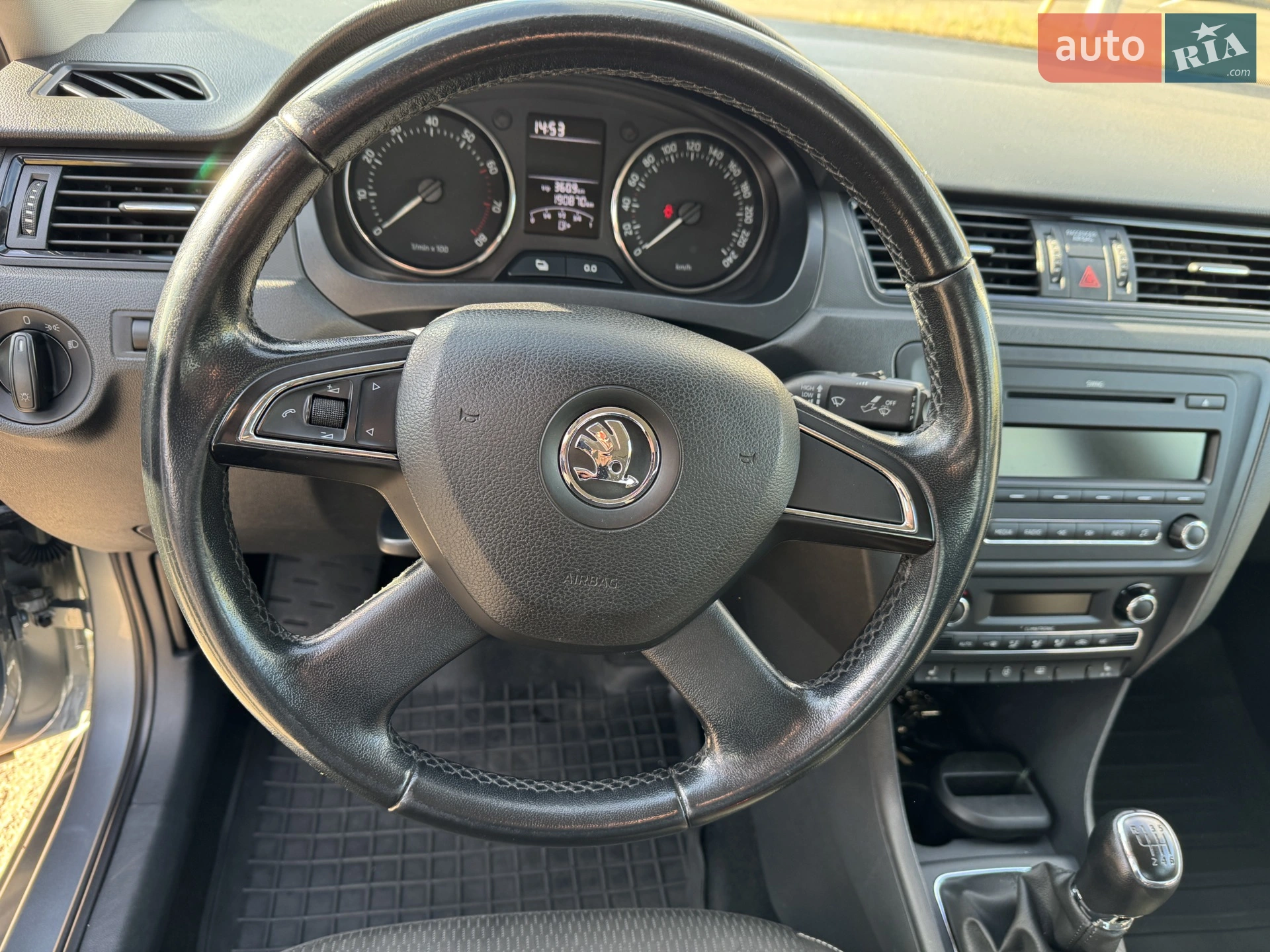 2013 Skoda Rapid - мініатюра 16