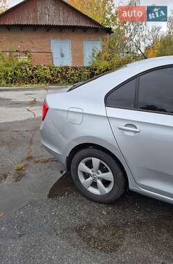 Лифтбек Skoda Rapid 2013 в 