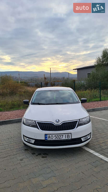 Хэтчбек Skoda Rapid 2014 в Тячеве фото 4 Хэтчбек Skoda Rapid 2014 в Тячеве