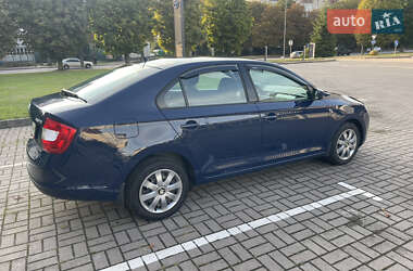 Ліфтбек Skoda Rapid 2015 в  фото 4 Ліфтбек Skoda Rapid 2015 в