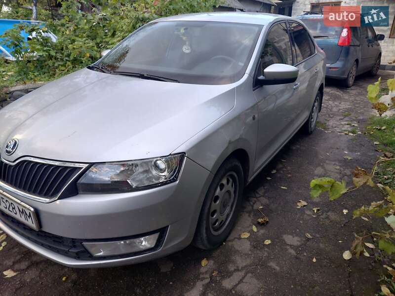 Хэтчбек Skoda Rapid 2014 в Львове