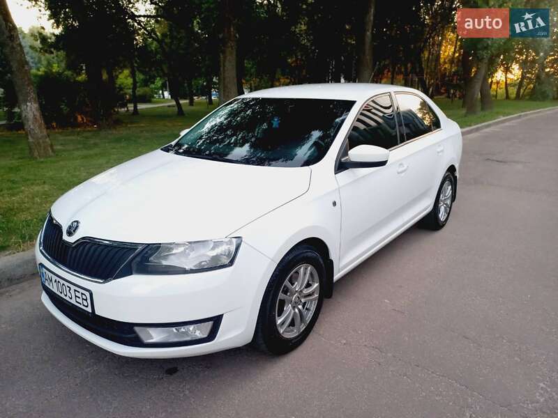 Лифтбек Skoda Rapid 2015 в Житомире