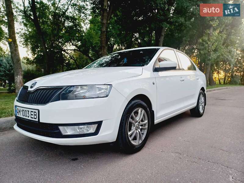 Лифтбек Skoda Rapid 2015 в Житомире