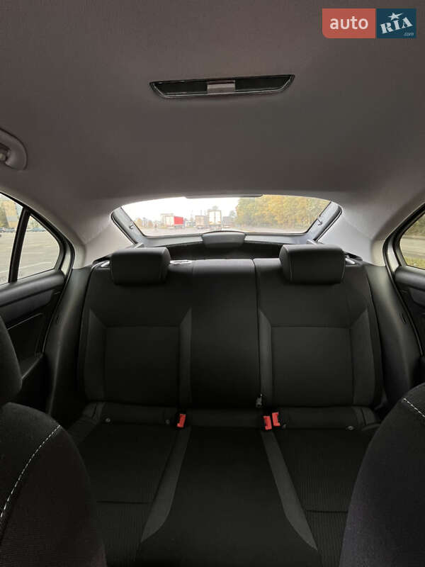 Лифтбек Skoda Rapid 2015 в Кропивницком