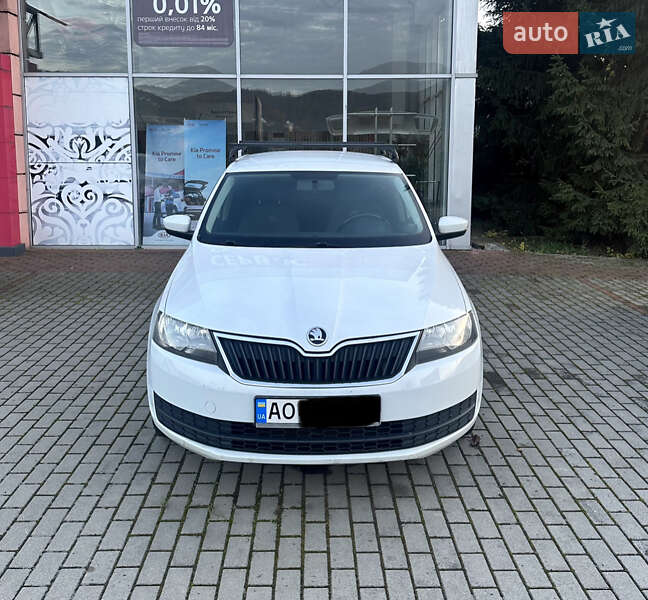 Хетчбек Skoda Rapid 2016 в Хусті