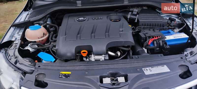 Ліфтбек Skoda Rapid 2013 в Києві фото 6 Ліфтбек Skoda Rapid 2013 в Києві