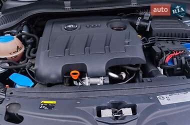 Лифтбек Skoda Rapid 2013 в 