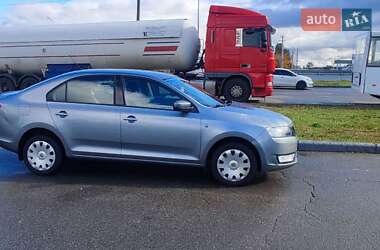 Лифтбек Skoda Rapid 2013 в 