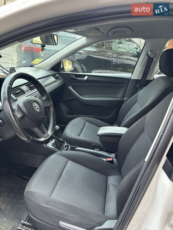 Лифтбек Skoda Rapid 2018 в Киеве фото 6 Лифтбек Skoda Rapid 2018 в Киеве