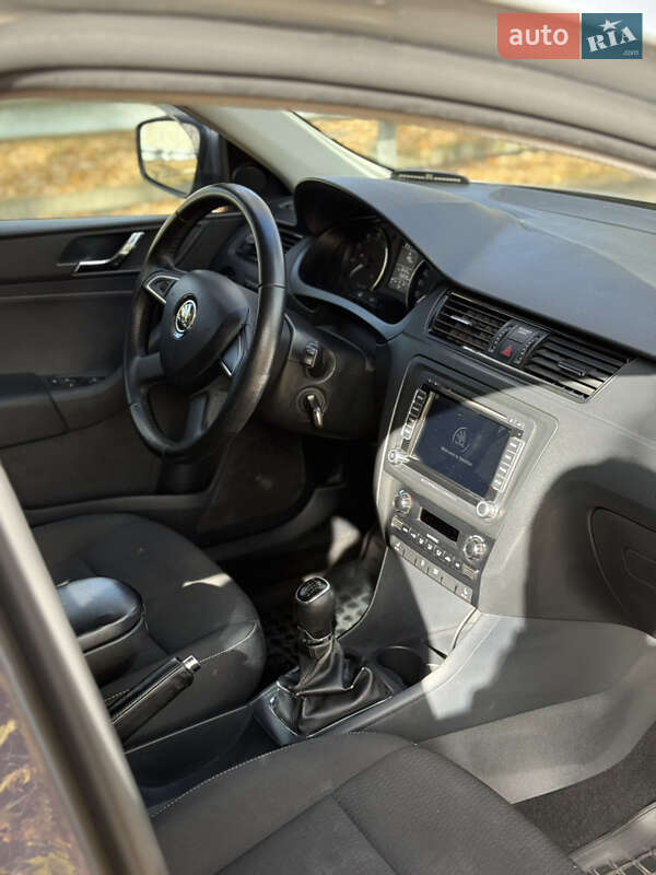 Лифтбек Skoda Rapid 2013 в Ивано-Франковске