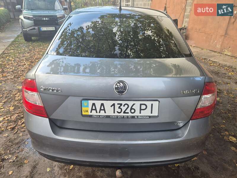 Лифтбек Skoda Rapid 2013 в Киеве фото 3 Лифтбек Skoda Rapid 2013 в Киеве