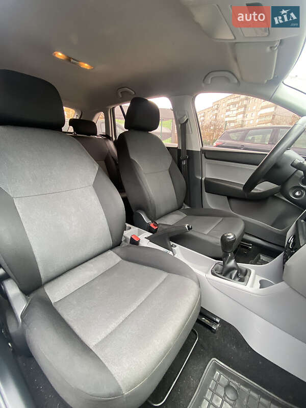 Хэтчбек Skoda Rapid 2015 в Белой Церкви фото 17 Хэтчбек Skoda Rapid 2015 в Белой Церкви