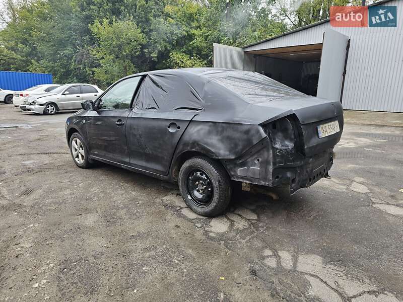 Лифтбек Skoda Rapid 2013 в Киеве