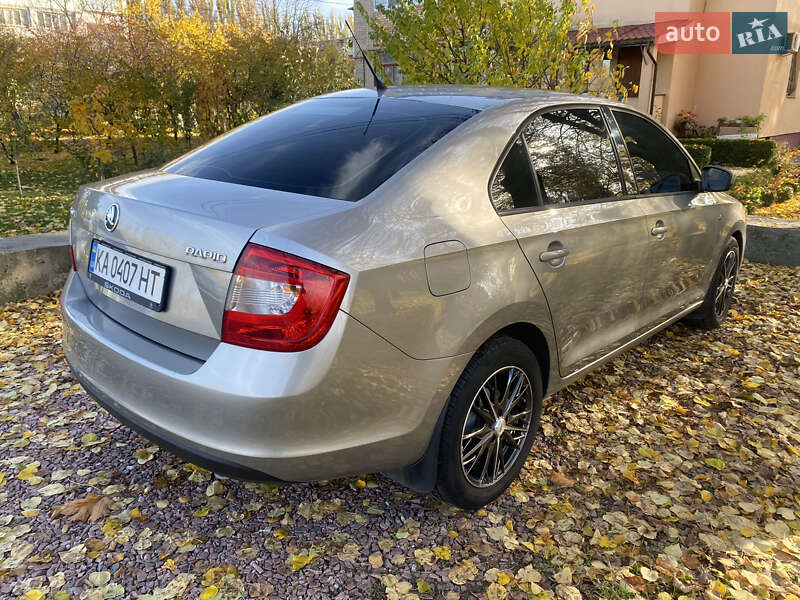 Лифтбек Skoda Rapid 2013 в Борисполе фото 3 Лифтбек Skoda Rapid 2013 в Борисполе