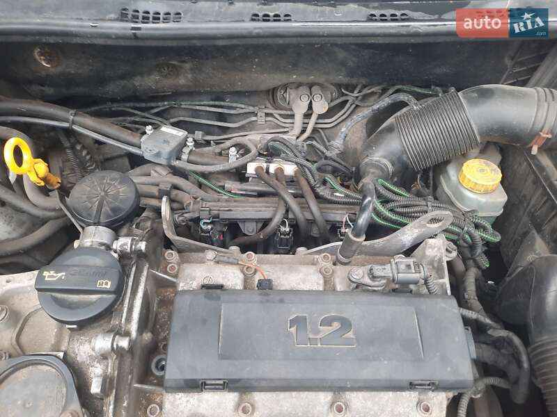 Лифтбек Skoda Rapid 2014 в Ровно фото 6 Лифтбек Skoda Rapid 2014 в Ровно