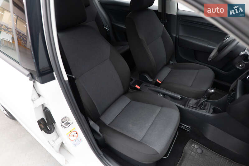 Седан Skoda Rapid 2018 в Киеве фото 14 Седан Skoda Rapid 2018 в Киеве