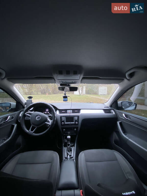 Лифтбек Skoda Rapid 2016 в Киеве