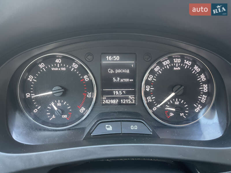 Лифтбек Skoda Rapid 2015 в Луцке