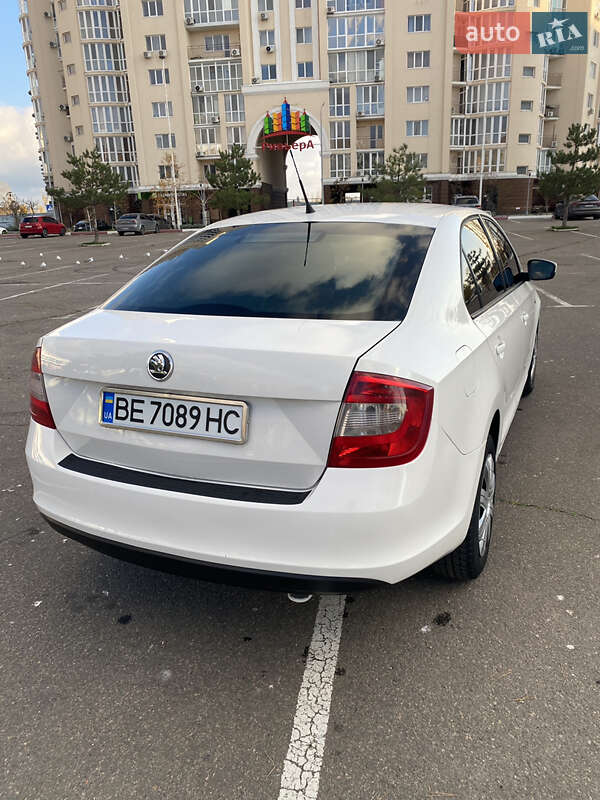 Лифтбек Skoda Rapid 2013 в Николаеве фото 5 Лифтбек Skoda Rapid 2013 в Николаеве