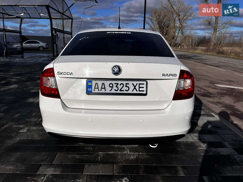 Лифтбек Skoda Rapid 2015 в Киеве фото 6 Лифтбек Skoda Rapid 2015 в Киеве