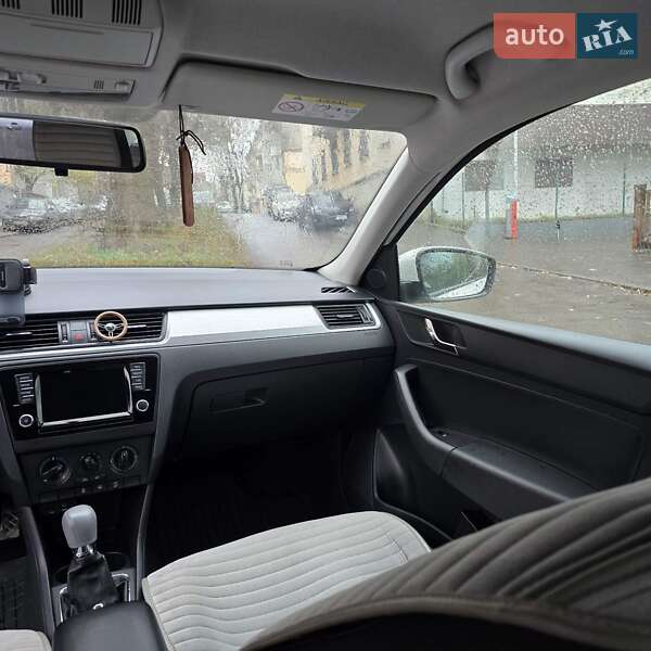 Ліфтбек Skoda Rapid 2015 в Тернополі