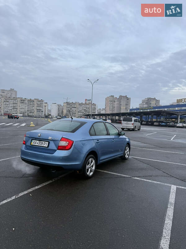Лифтбек Skoda Rapid 2013 в Киеве фото 24 Лифтбек Skoda Rapid 2013 в Киеве