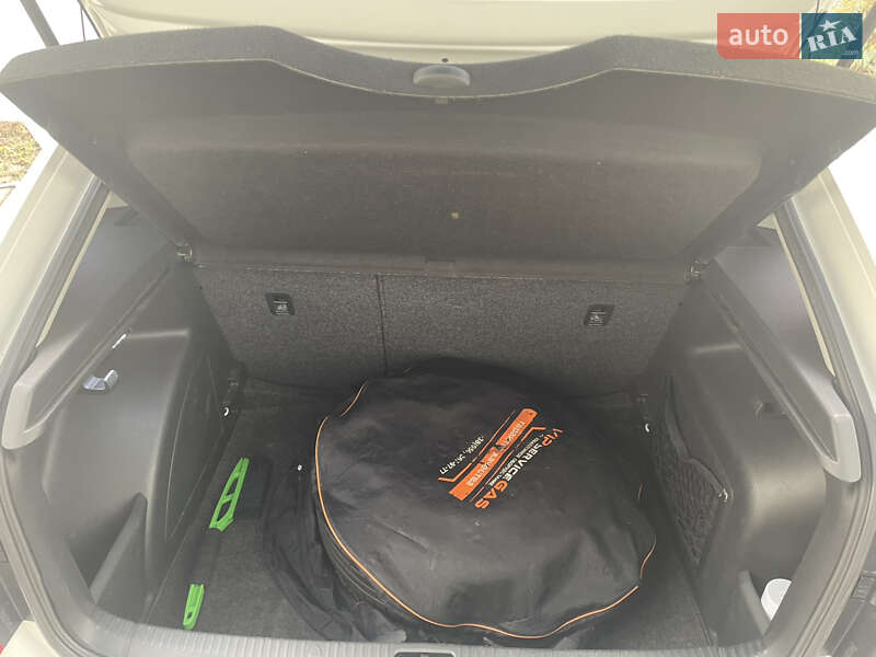 Хэтчбек Skoda Rapid 2014 в Харькове фото 12 Хэтчбек Skoda Rapid 2014 в Харькове