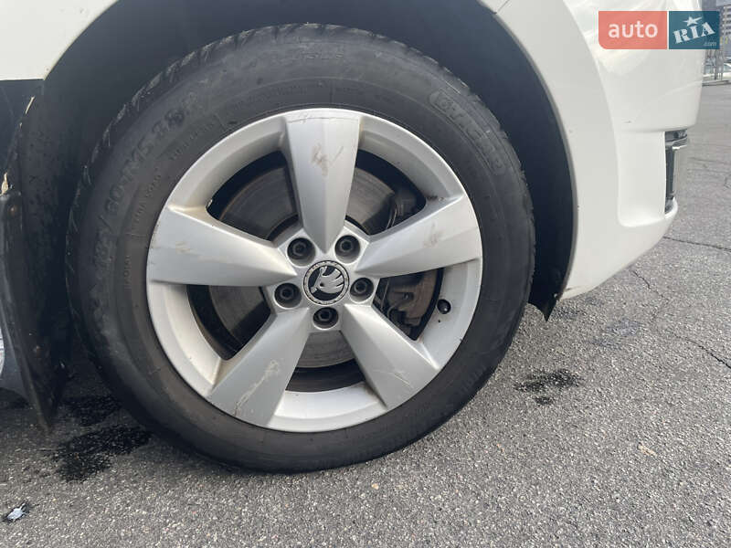 Хэтчбек Skoda Rapid 2014 в Харькове фото 13 Хэтчбек Skoda Rapid 2014 в Харькове