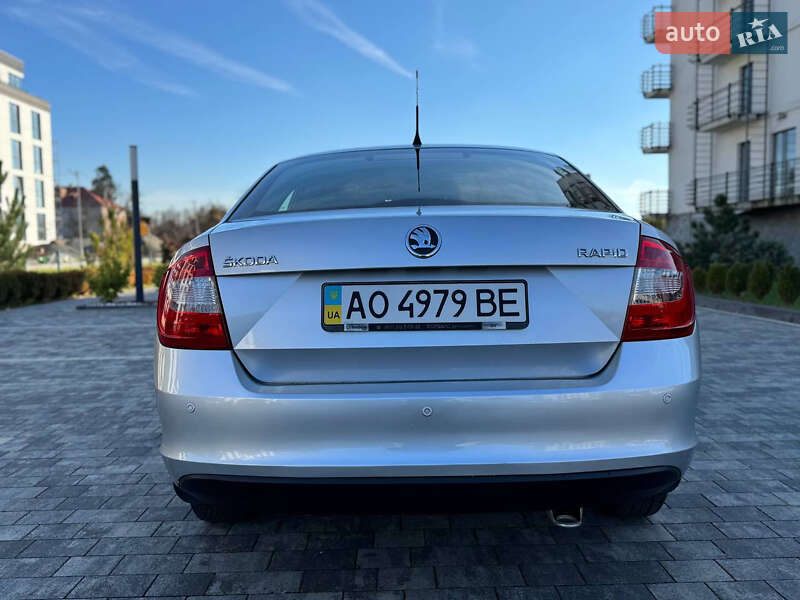 Хэтчбек Skoda Rapid 2013 в Мукачево