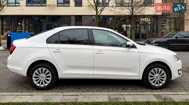 Лифтбек Skoda Rapid 2016 в Киеве