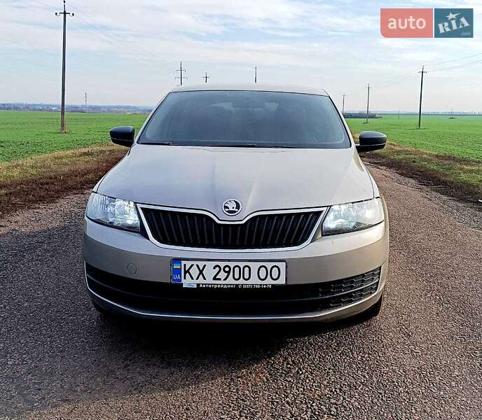 Лифтбек Skoda Rapid 2013 в Кегичевке